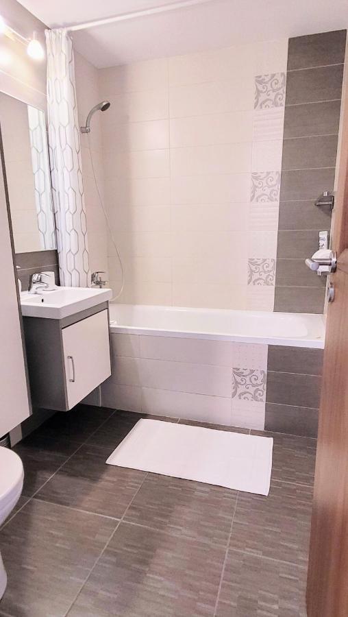 Cozy Retreat, Obor Market & Metro * Bucarest