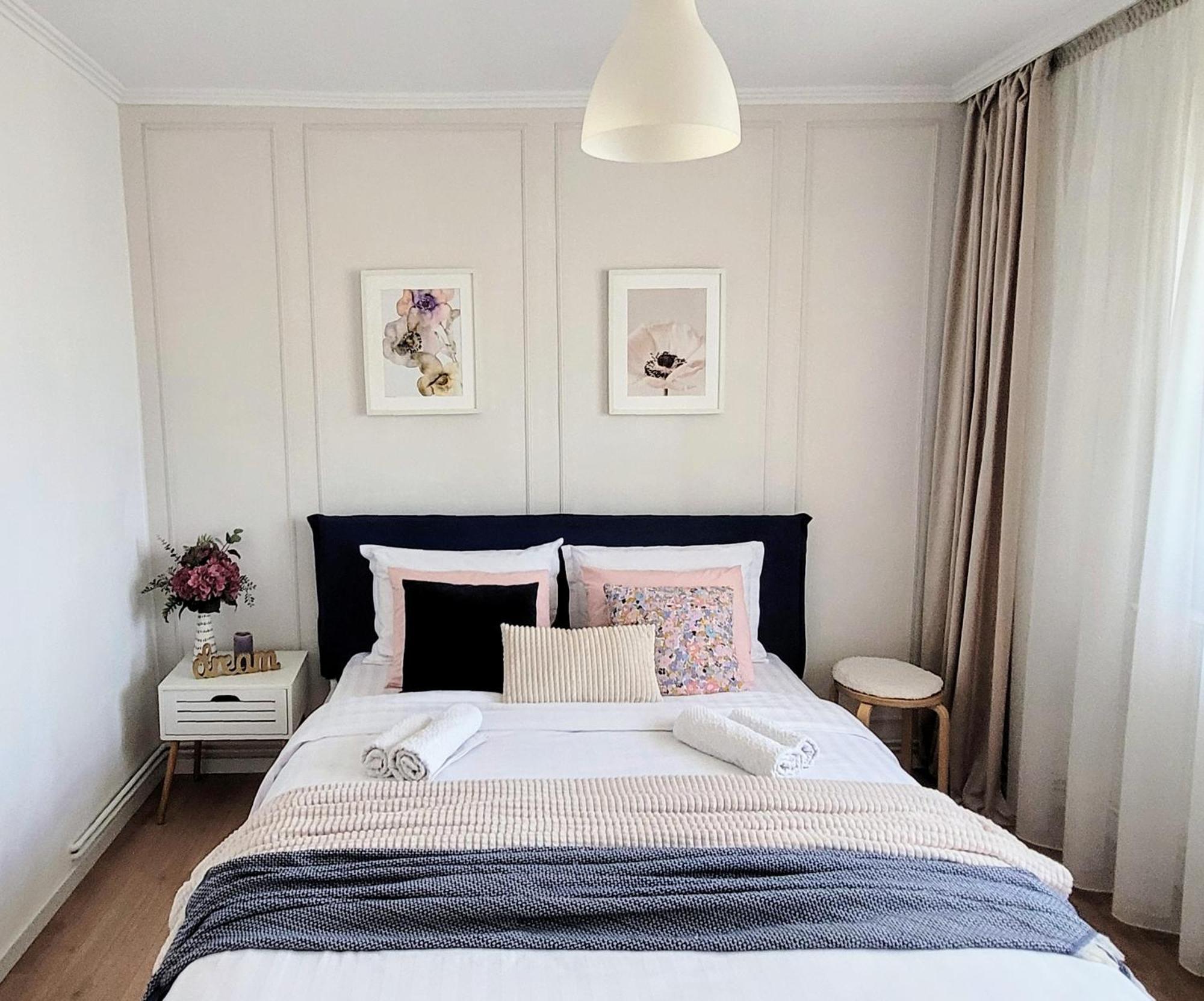 Cozy Retreat, Obor Market & Metro