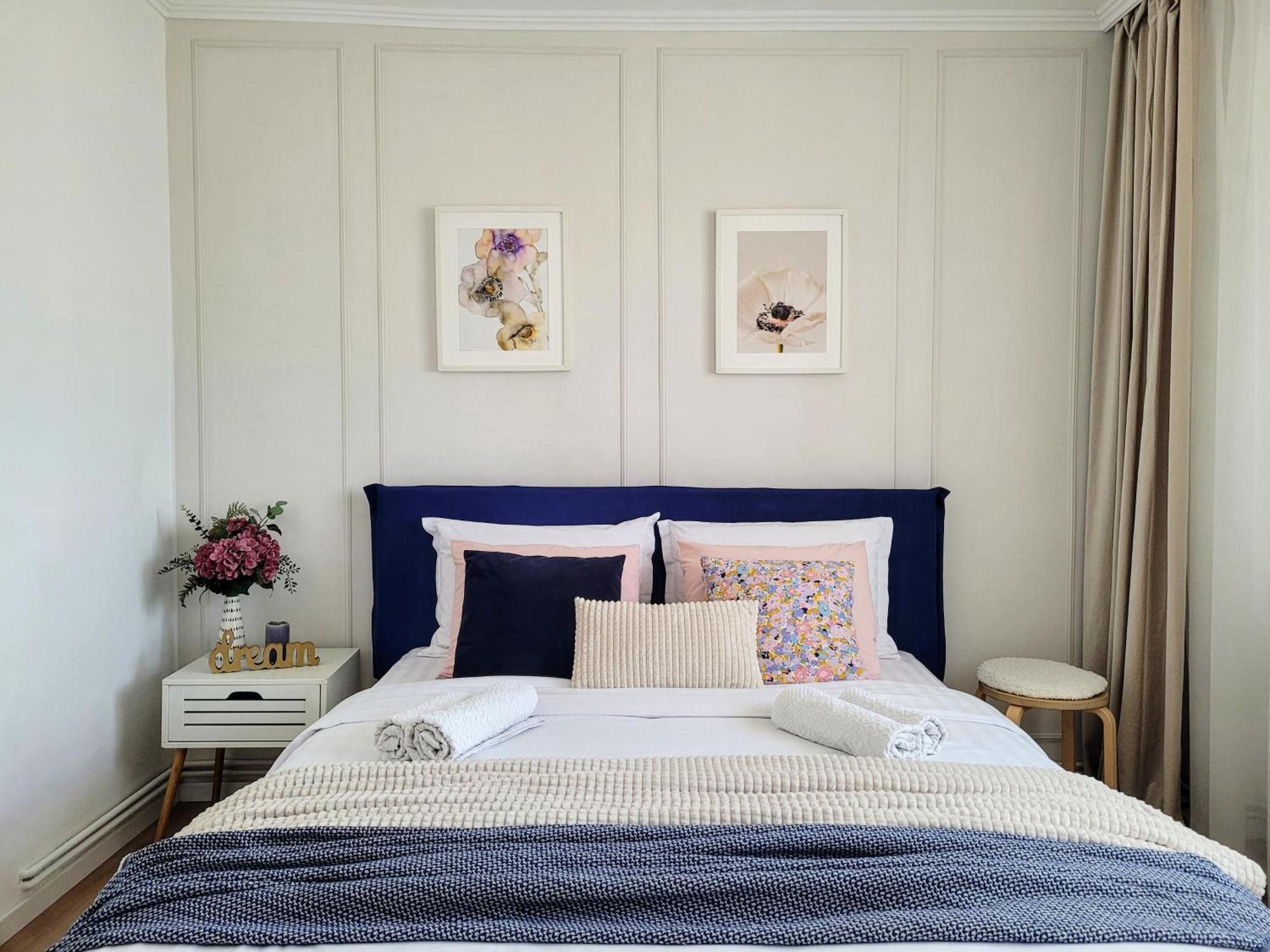Cozy Retreat, Obor Market & Metro *